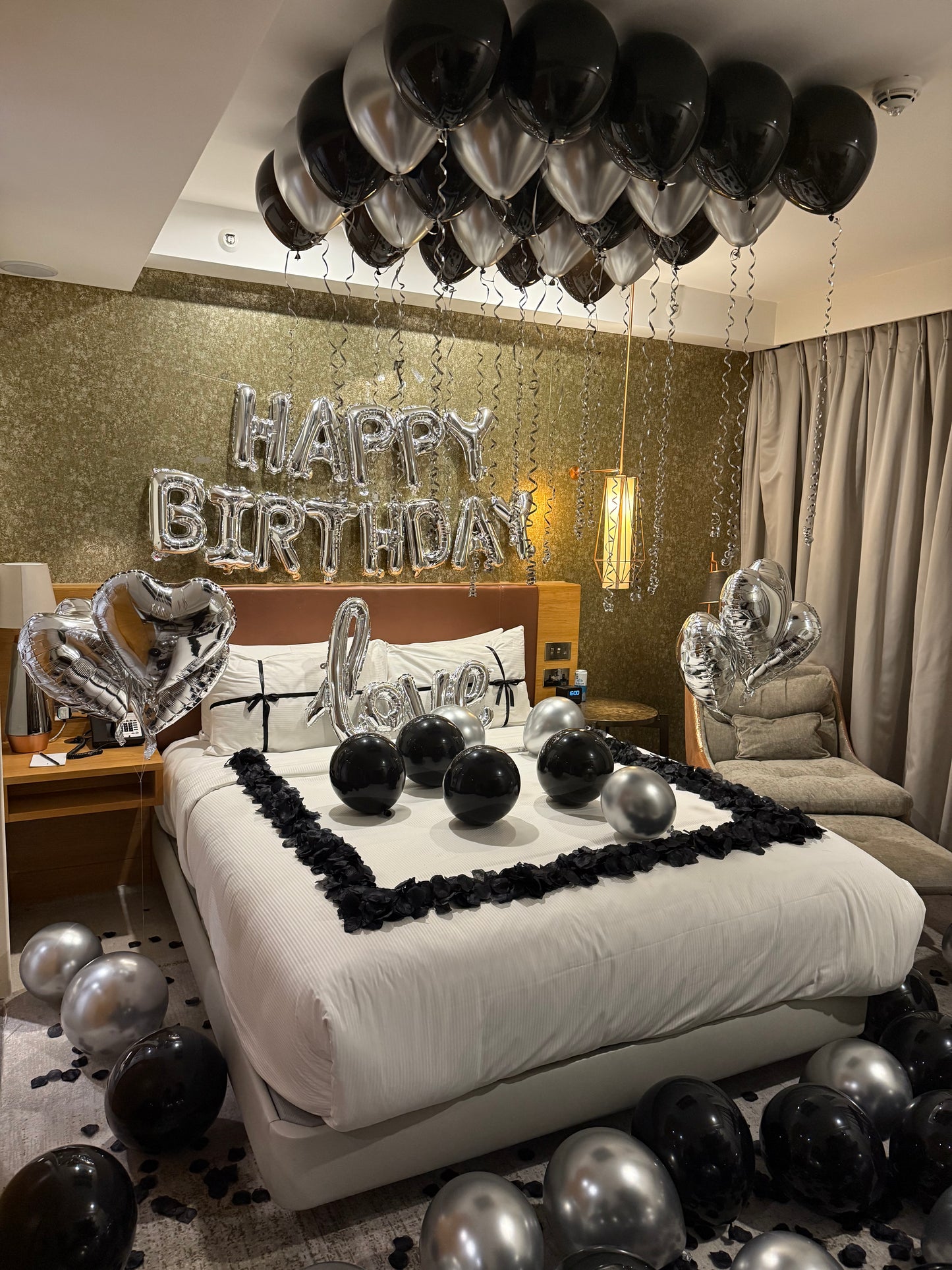 Birthday Glow kit (self set up)