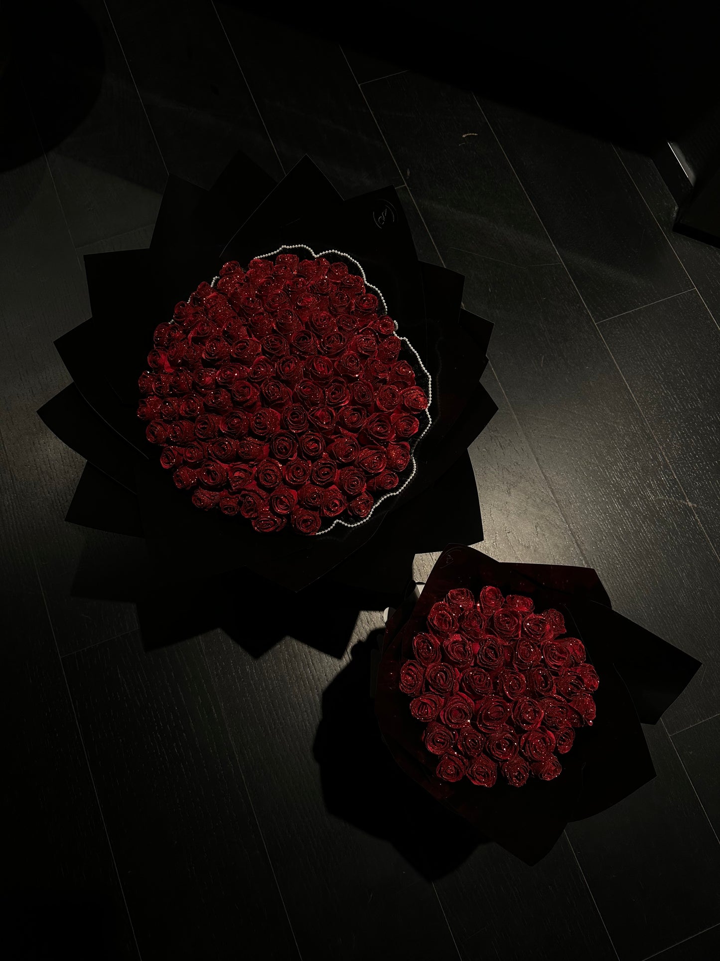 Glitter artificial rose bouquet