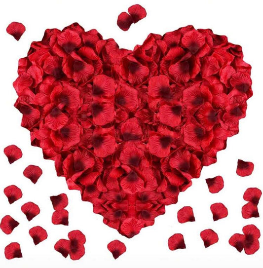 Artificial rose petals